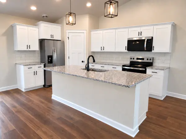 2118 Nelson ST, Saint Peter, MN 56082