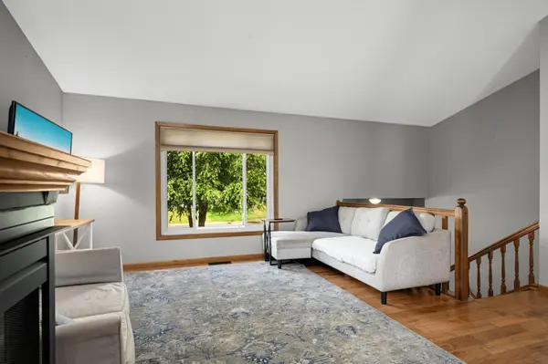 4089 Pennsylvania AVE, Eagan, MN 55123
