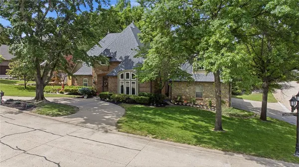 10202 S Knoxville AVE, Tulsa, OK 74137