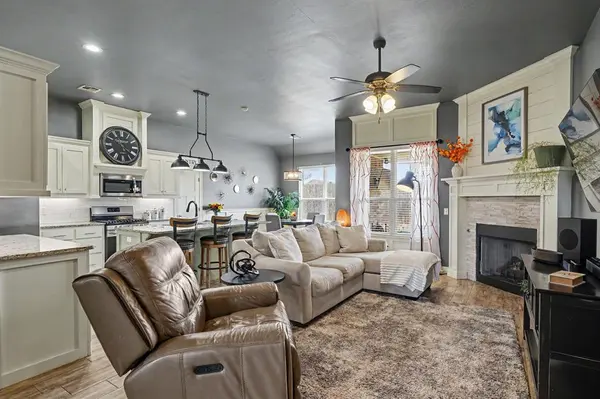 1334 Ladera CIR, Moore, OK 73160
