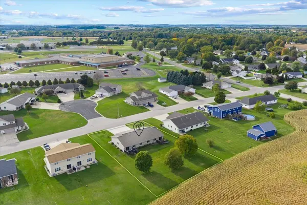 418 PRAIRIE LN, Luxemburg, WI 54217