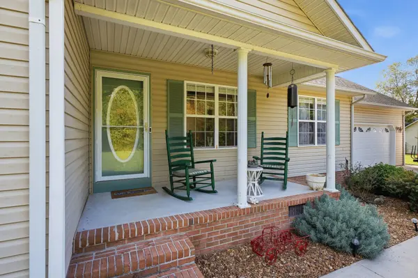 1608 Parker Rd, Manchester, TN 37355