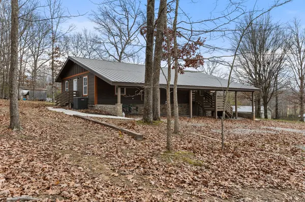 6645 Parish Dr, Nunnelly, TN 37137