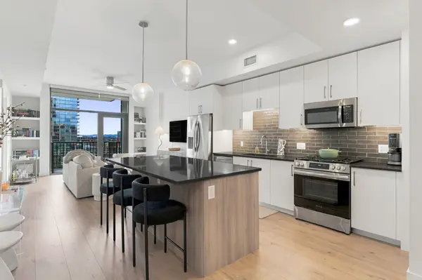 1212 Demonbreun St #807, Nashville, TN 37203