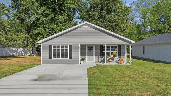 711 E Lincoln St, Tullahoma, TN 37388