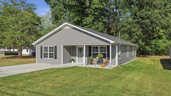 711 E Lincoln St, Tullahoma, TN 37388