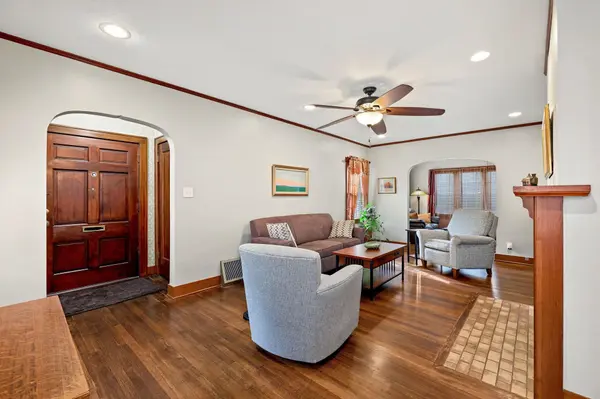 337 N Dellrose Ave, Wichita, KS 67208