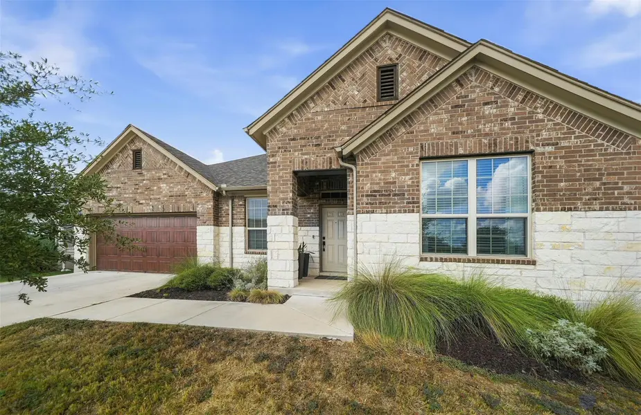 903 Simmental LOOP, Hutto, TX 78634