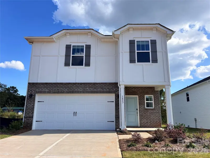 1433 Wildflower ST, Newton, NC 28658