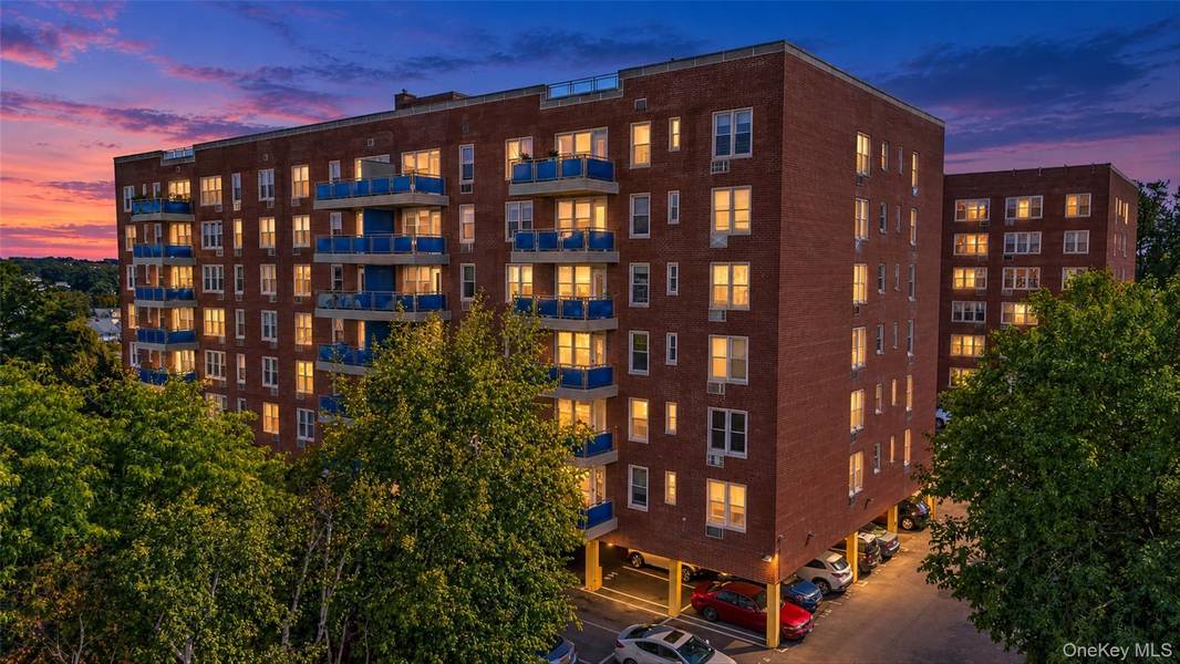 14 Westview AVE #201, Tuckahoe, NY 10707