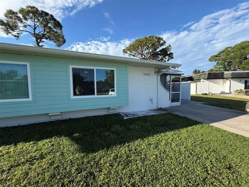 5765 GALLATIN LN, North Port, FL 34287