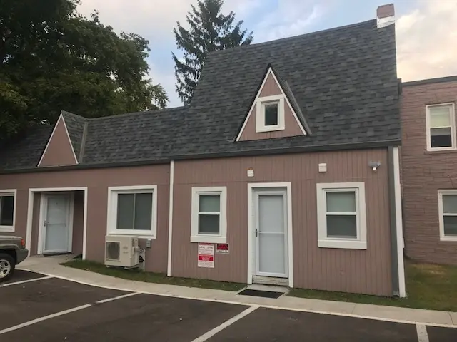 1721 Sheridan RD #5, Zion, IL 60099