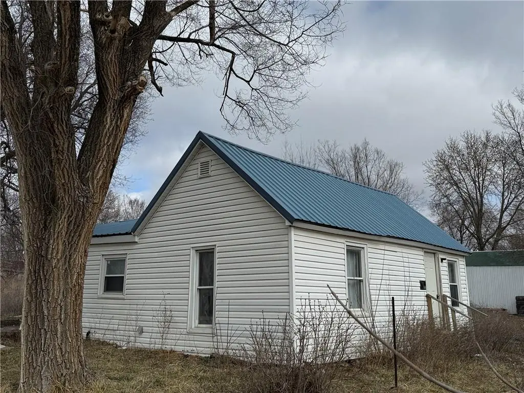 407 White ST, Mc Fall, MO 64657