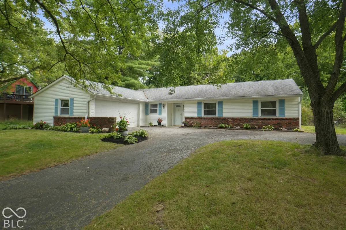 7337 Woodside DR, Indianapolis, IN 46260