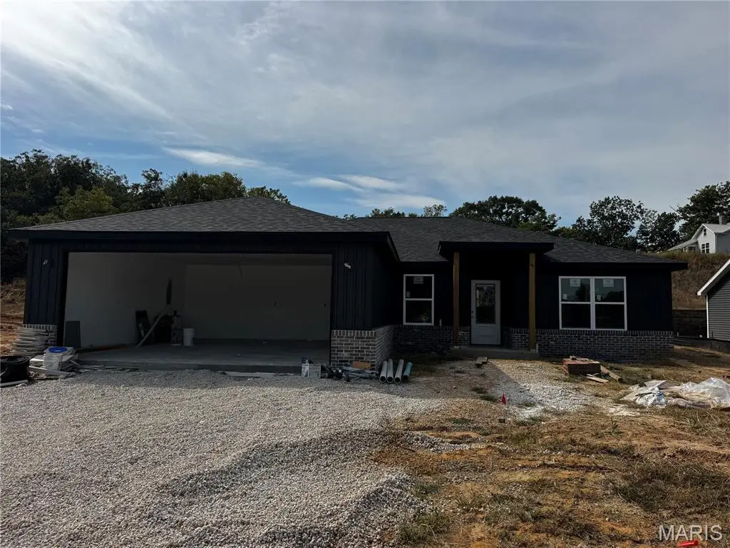 959 Rifle DR, Cape Girardeau, MO 63701