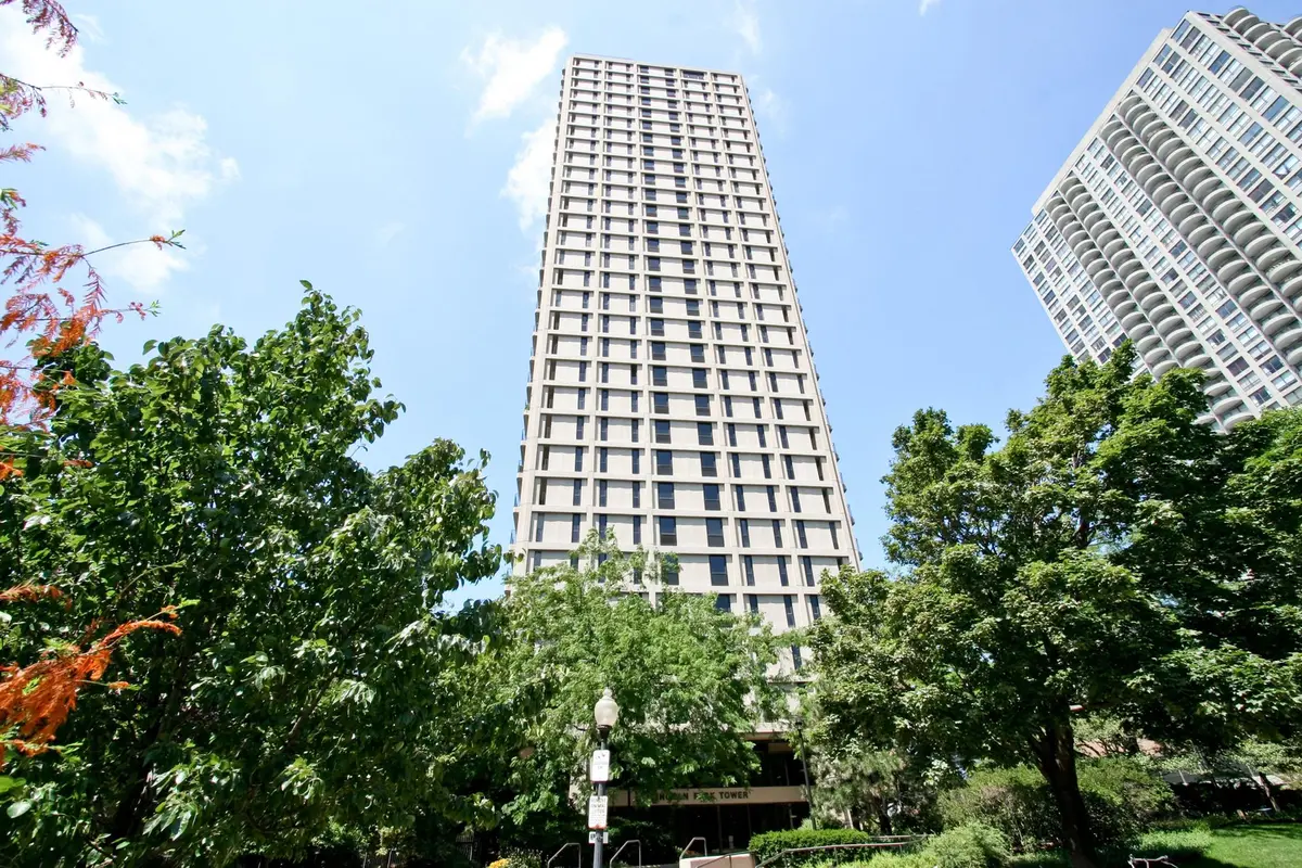 1960 N Lincoln Park West #2601, Chicago, IL 60614