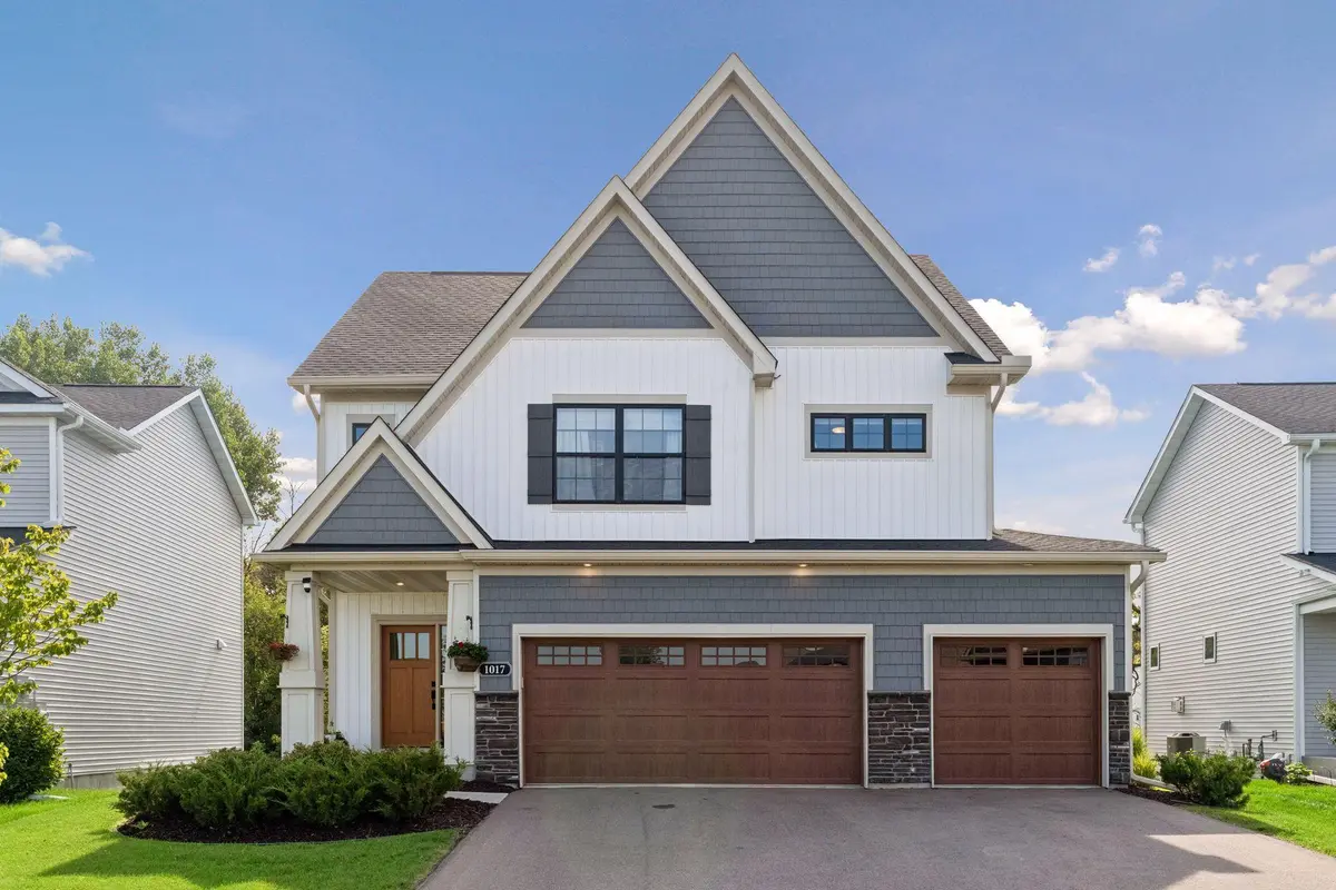 1017 Fabel LN, Waconia, MN 55387