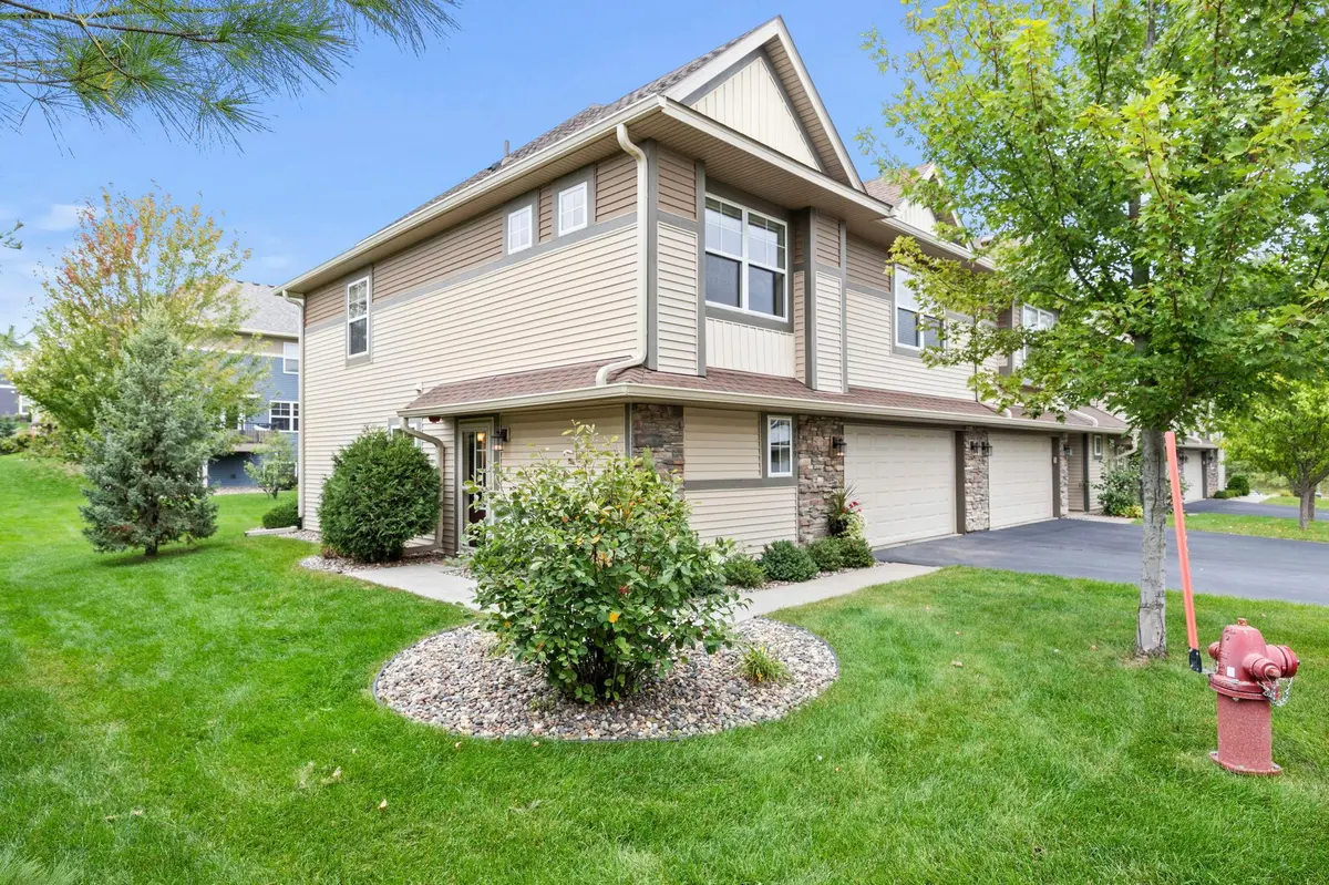 9799 5th Street LN N, Lake Elmo, MN 55042