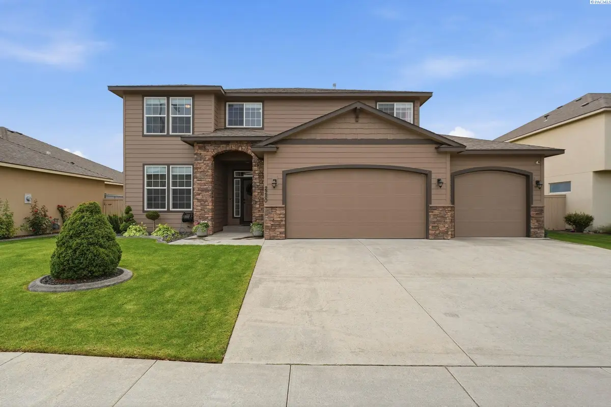 2280 Coppercreek St, Richland, WA 99354