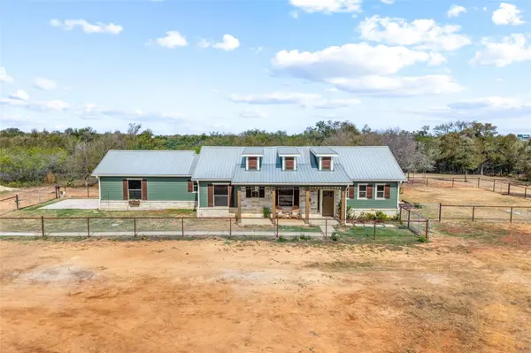 301 County Road 491 RD, Elgin, TX 78621