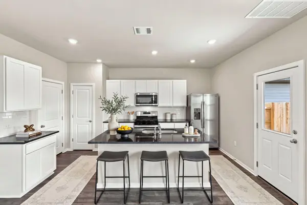 13801 Ryan Range LN, Elgin, TX 78621