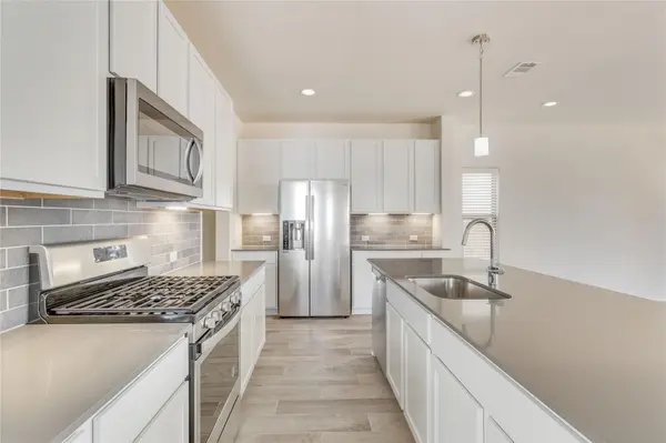 9100 Garnet DR, Austin, TX 78729