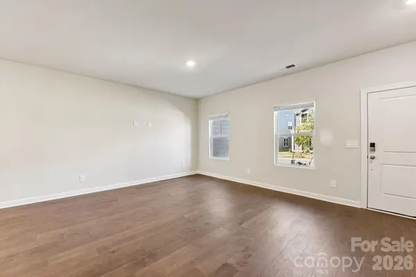 109 Ciara PL #E, Mooresville, NC 28117