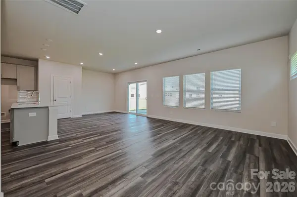 1433 Wildflower ST, Newton, NC 28658