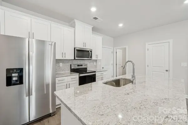 104 Ciara PL #B, Mooresville, NC 28115