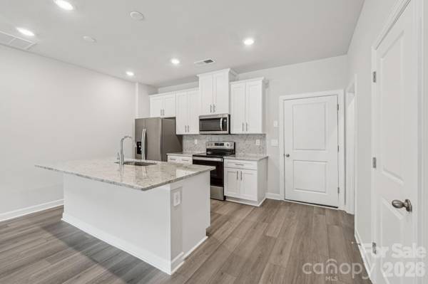 104 Ciara PL #B, Mooresville, NC 28115