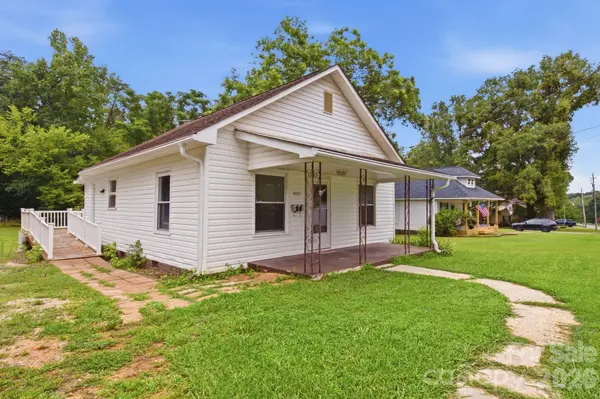 403 Faulkner ST, Clover, SC 29710
