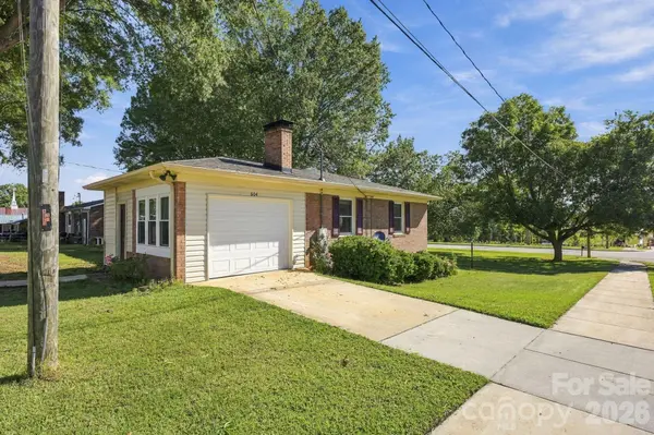 604 W Park AVE, Mooresville, NC 28115