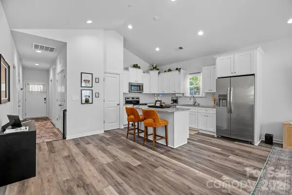 521 Porter ST, Charlotte, NC 28208