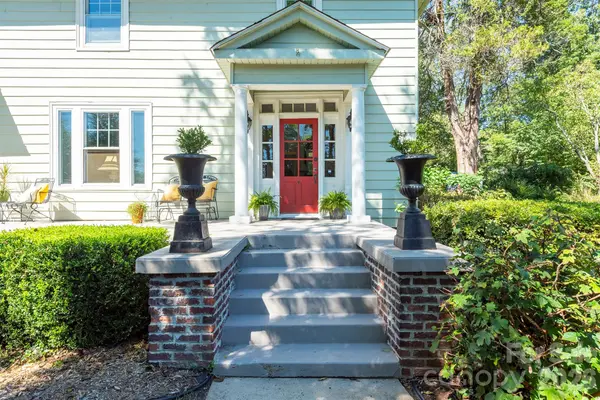 710 Merrimon AVE, Asheville, NC 28804