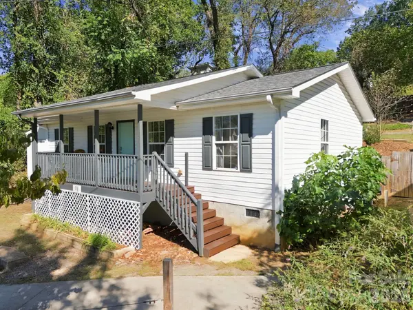 10 Foggy Hollow TRL, Asheville, NC 28806