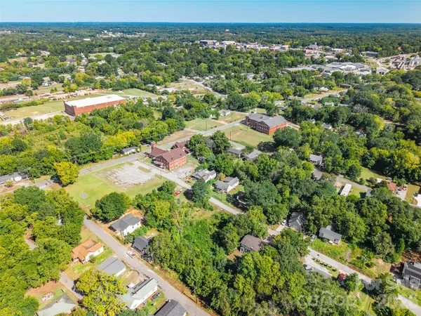 950 12th ST, Lancaster, SC 29720