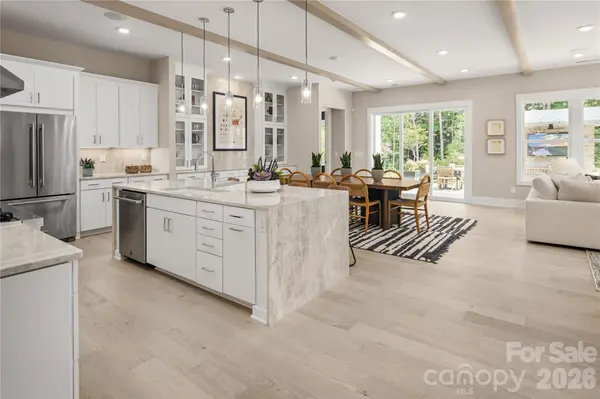 4111 Pinekirk RD, Charlotte, NC 28269