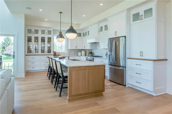 2756 W 133rd TER, Leawood, KS 66209