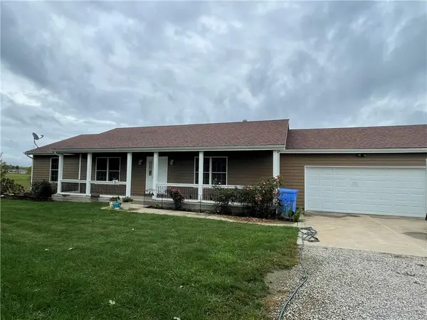 19130 255th ST, Tonganoxie, KS 66086