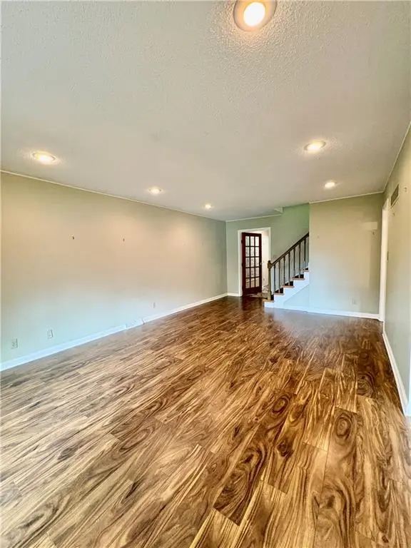 5301 W 103 PL, Overland Park, KS 66207