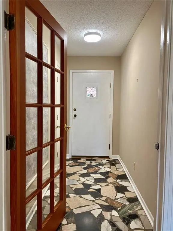 5301 W 103 PL, Overland Park, KS 66207