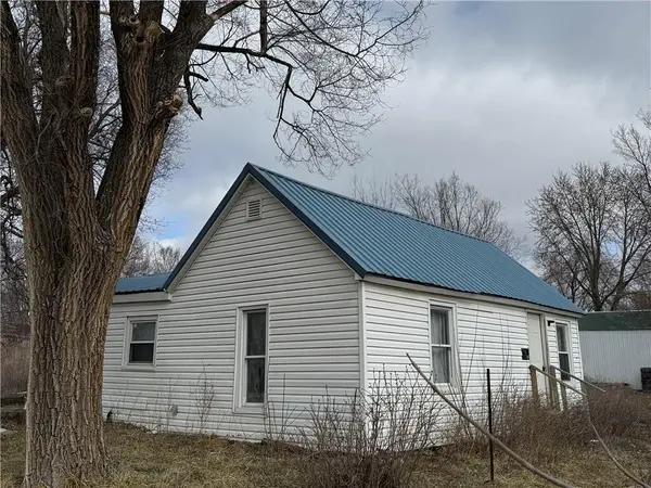 407 White ST, Mc Fall, MO 64657