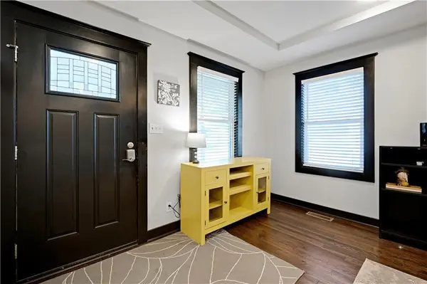 1400 E 28th ST, Kansas City, MO 64109