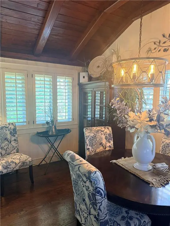 35 Emerald Shore DR, Lake Tapawingo, MO 64015