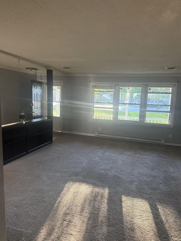 5124 Maplecrest RD, Fort Wayne, IN 46835