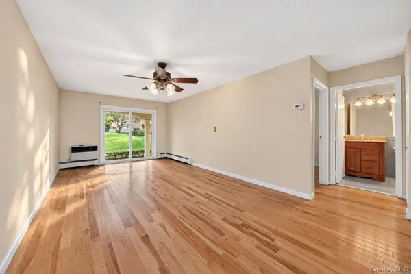 12-32 Diane PL #204L, Bayside, NY 11360