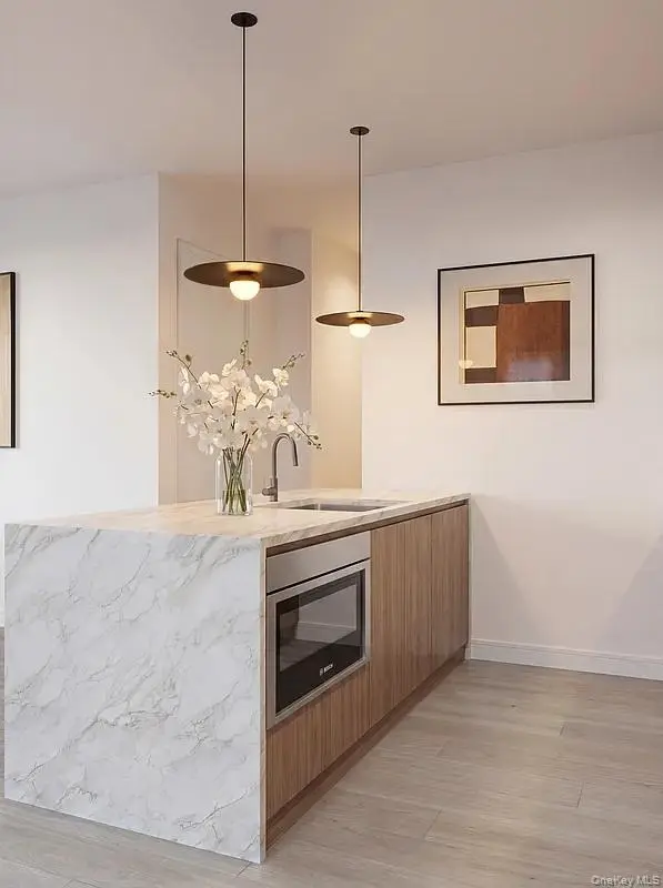 37-28 Crescent ST #2G, Long Island City, NY 11101