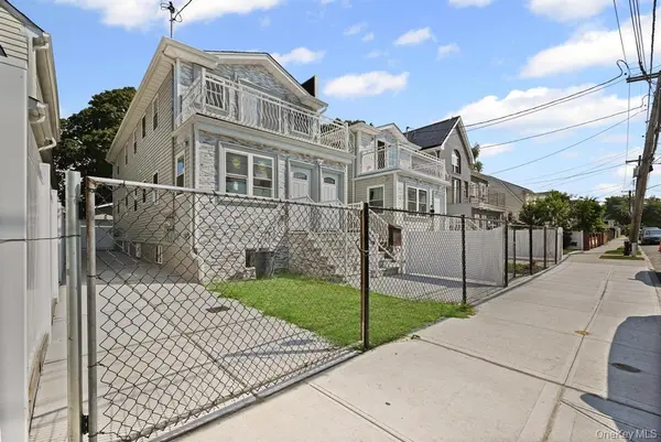 20108 118th AVE, Saint Albans, NY 11412