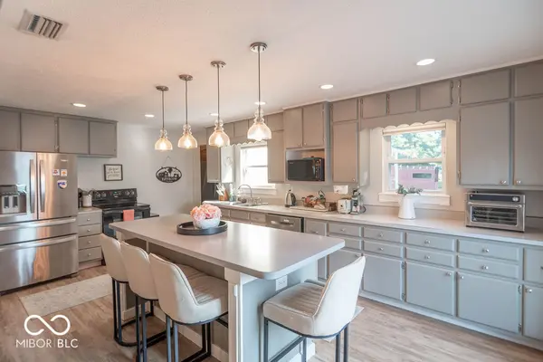 71 W County Road 500 S, Clayton, IN 46118