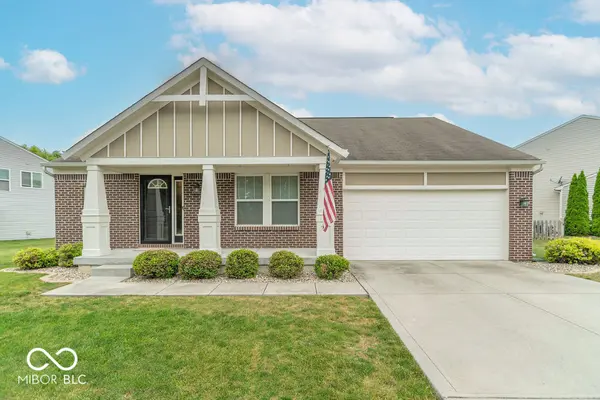 2448 Sandi DR, Avon, IN 46123